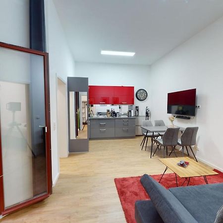 Sweethome - Luxus Pur - Grosse Kueche, Wifi Magdeburg Ngoại thất bức ảnh