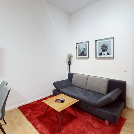 Sweethome - Luxus Pur - Grosse Kueche, Wifi Magdeburg Ngoại thất bức ảnh