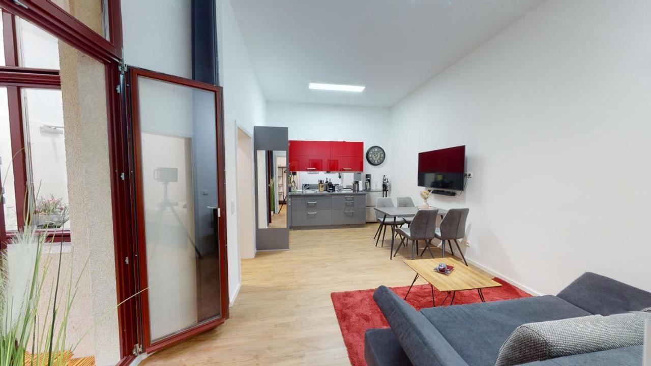 Sweethome - Luxus Pur - Grosse Kueche, Wifi Magdeburg Ngoại thất bức ảnh